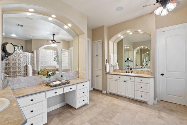 220 Escalera PKWY, Georgetown, TX 78628