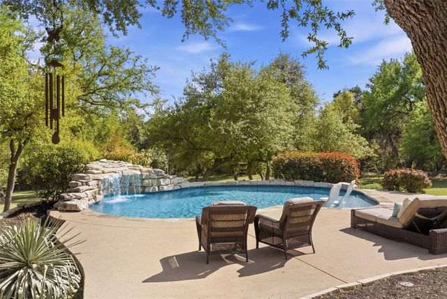 220 Escalera PKWY, Georgetown, TX 78628