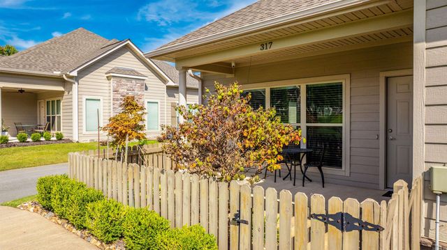 317 Mountain Terrace Circle, Maumelle, AR 72113
