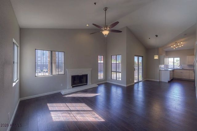 100 E FILLMORE Street 201, Phoenix, AZ 85004