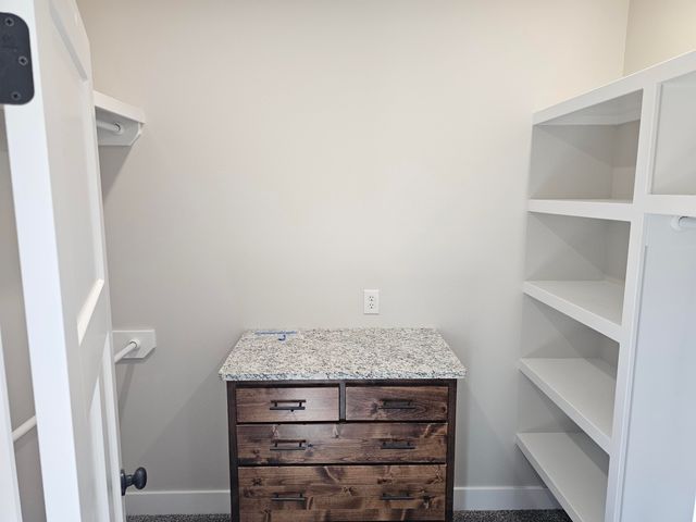 2720 West Osprey, Ozark, MO 65721