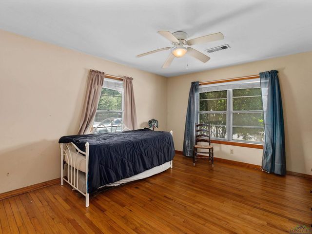 305 E Carolanne, Marshall, TX 75672
