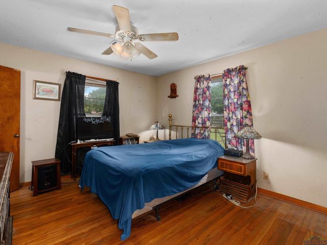 305 E Carolanne, Marshall, TX 75672