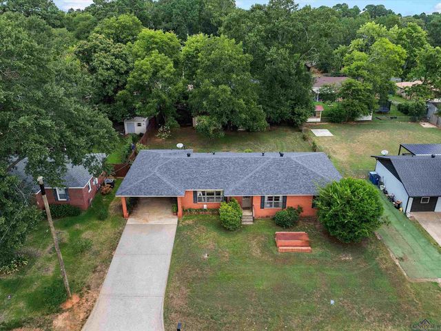 305 E Carolanne, Marshall, TX 75672