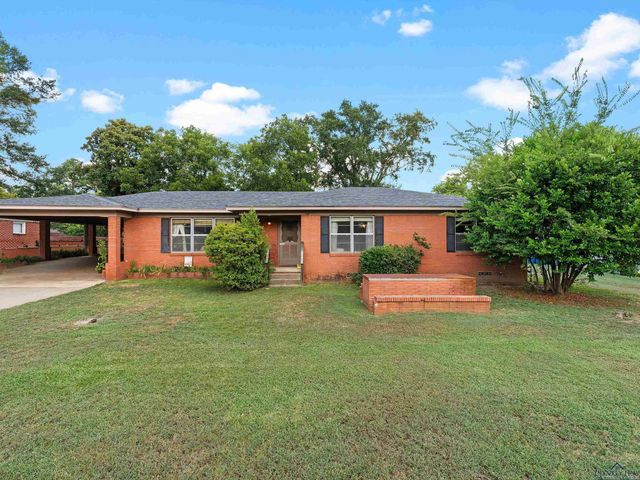 305 E Carolanne, Marshall, TX 75672