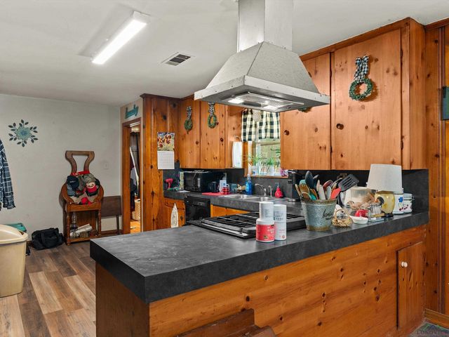 305 E Carolanne, Marshall, TX 75672