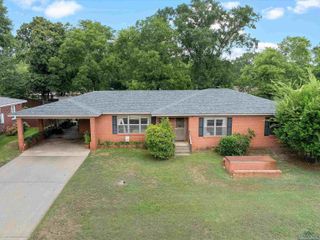 305 E Carolanne, Marshall, TX 75672