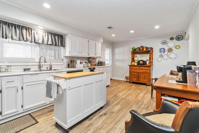 148 Leaf Lane, Somerset, KY 42503