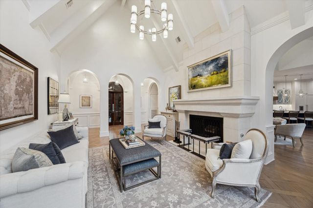 20 Lacewood Lane, Houston, TX 77024