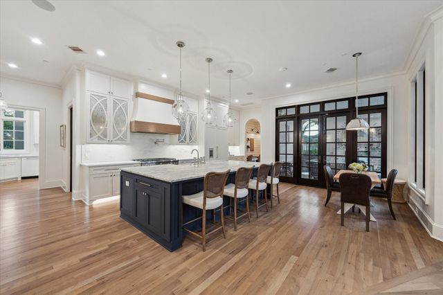 20 Lacewood Lane, Houston, TX 77024