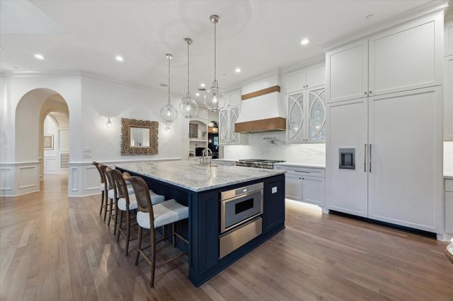 20 Lacewood Lane, Houston, TX 77024