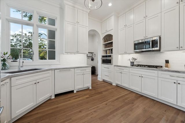 20 Lacewood Lane, Houston, TX 77024