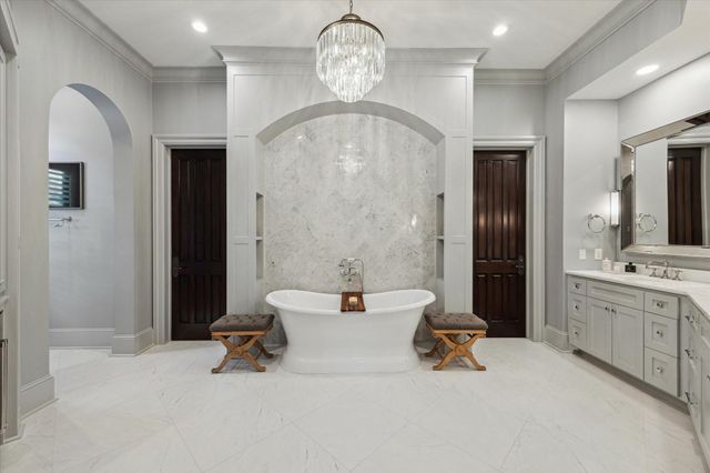 20 Lacewood Lane, Houston, TX 77024