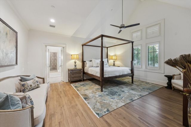 20 Lacewood Lane, Houston, TX 77024