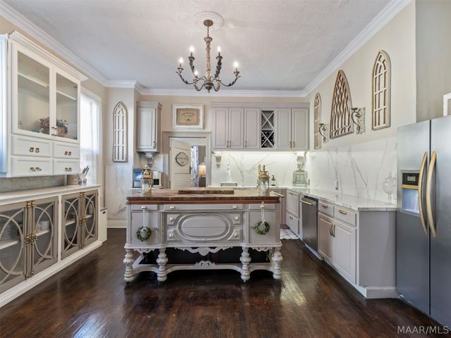 1241 S Hull Street, Montgomery, AL 36104