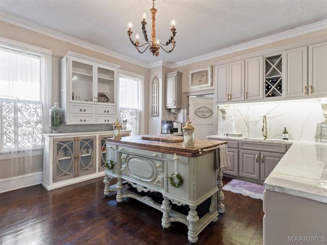 1241 S Hull Street, Montgomery, AL 36104