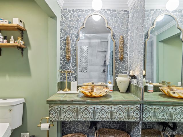 1241 S Hull Street, Montgomery, AL 36104