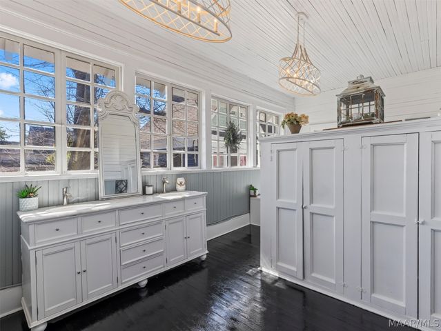 1241 S Hull Street, Montgomery, AL 36104