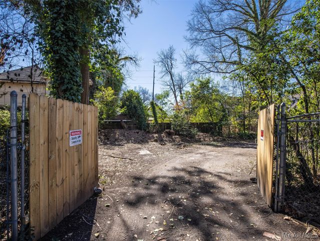 1241 S Hull Street, Montgomery, AL 36104