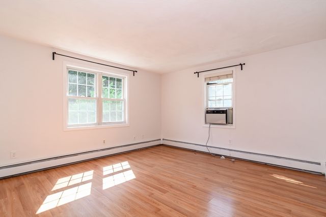 12 Homeward Lane 12, Natick, MA 01760