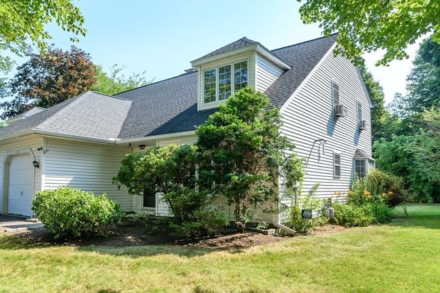 12 Homeward Lane 12, Natick, MA 01760