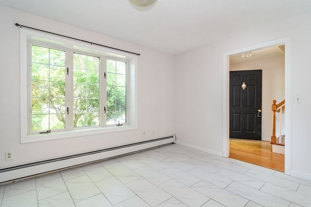 12 Homeward Lane 12, Natick, MA 01760
