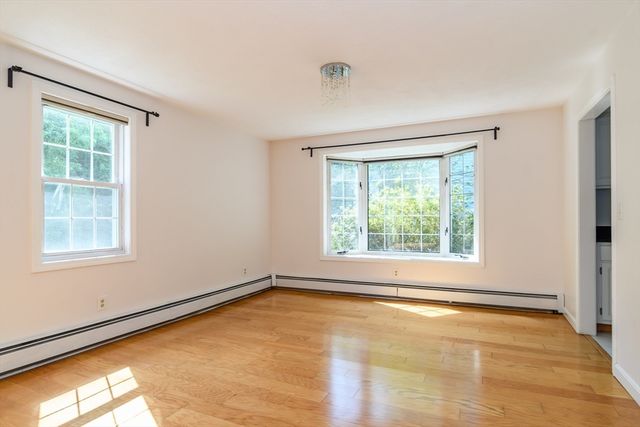 12 Homeward Lane 12, Natick, MA 01760