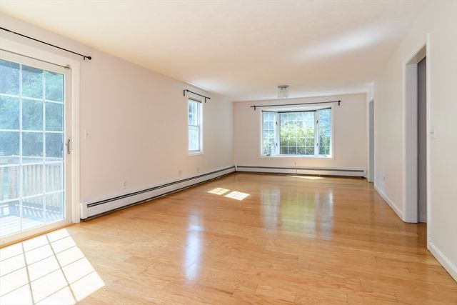 12 Homeward Lane 12, Natick, MA 01760