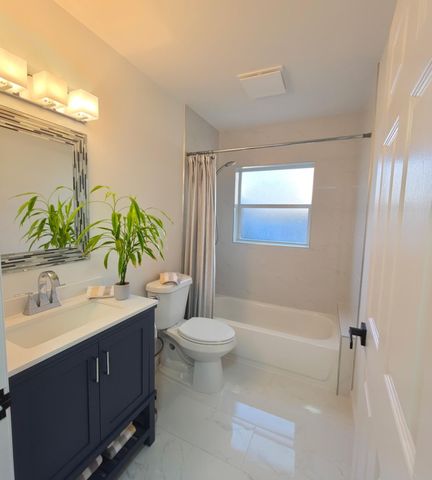 4215 Green Forest Way, Boynton Beach, FL 33436