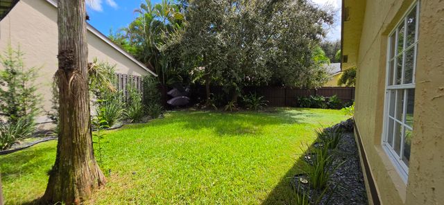 4215 Green Forest Way, Boynton Beach, FL 33436
