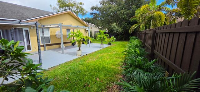4215 Green Forest Way, Boynton Beach, FL 33436