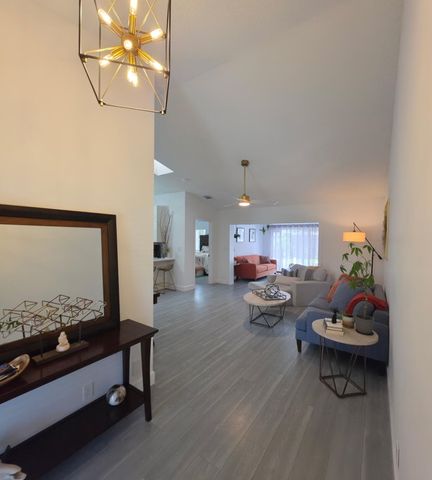 4215 Green Forest Way, Boynton Beach, FL 33436