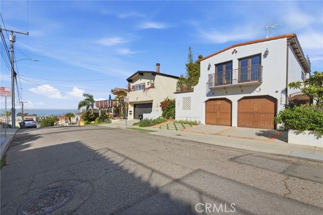 1001 2nd, Hermosa Beach, CA 90254
