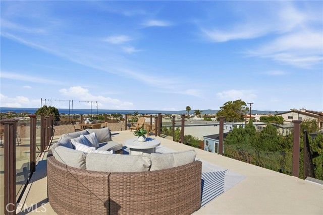 1001 2nd, Hermosa Beach, CA 90254