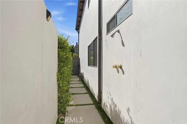 1001 2nd, Hermosa Beach, CA 90254