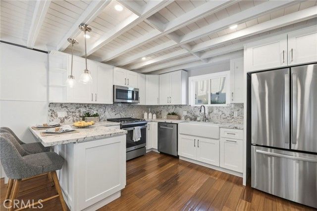 1001 2nd, Hermosa Beach, CA 90254