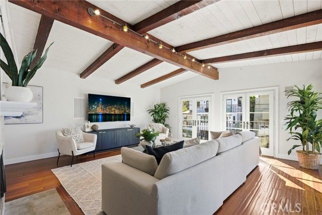 1001 2nd, Hermosa Beach, CA 90254