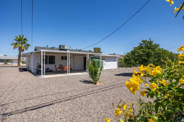 11025 W CHERRY HILLS Drive W, Sun City, AZ 85351