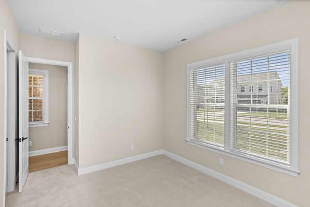 5961 Hunt Valley Drive, Spring Hill, TN 37174
