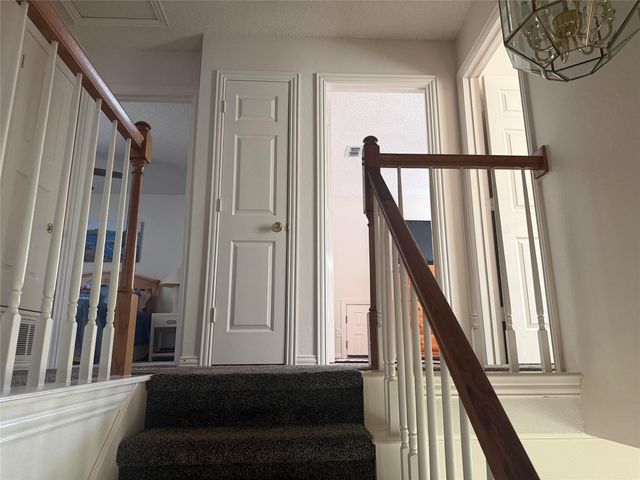1086 Woodbriar Drive, Grapevine, TX 76051