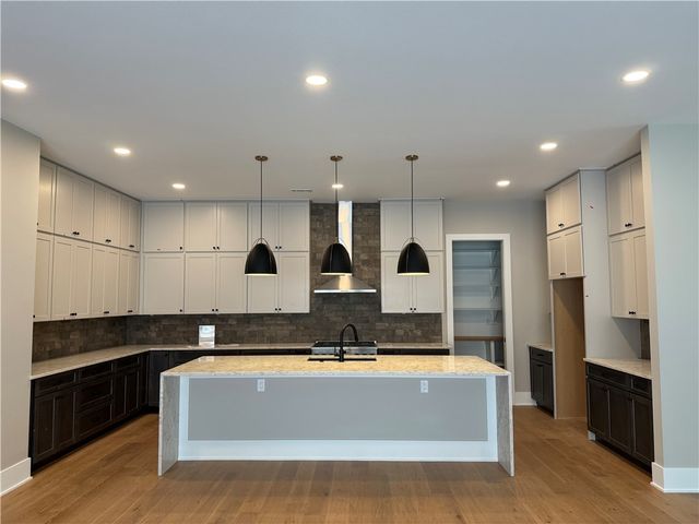 3502 SW Scoggins Road, Bentonville, AR 72713