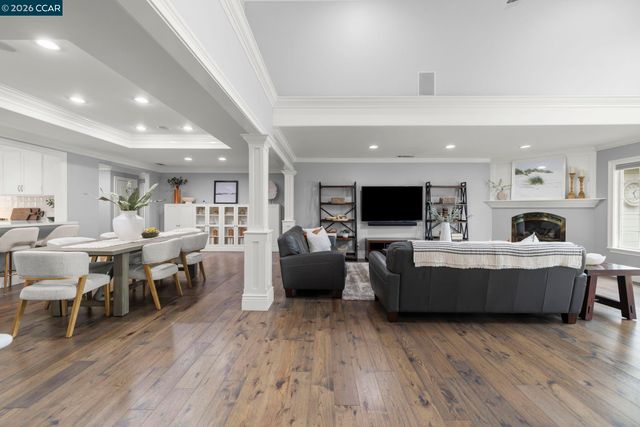 2064 Celeste Ave, Walnut Creek, CA 94596