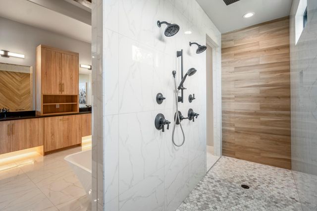22 Dashingly Court, Tomball, TX 77377