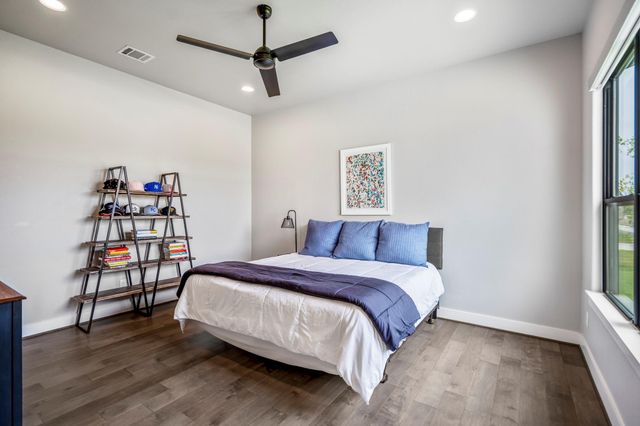 22 Dashingly Court, Tomball, TX 77377