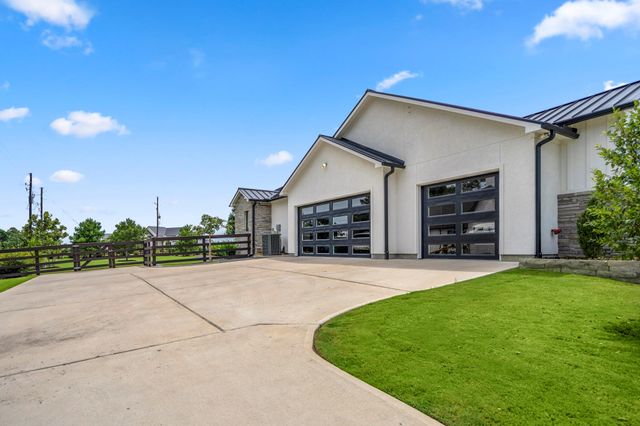 22 Dashingly Court, Tomball, TX 77377
