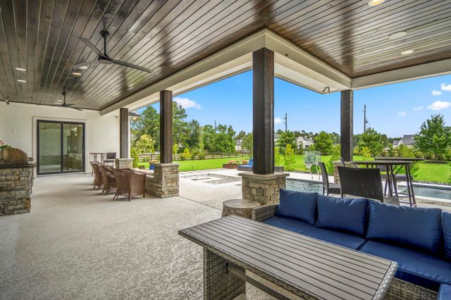 22 Dashingly Court, Tomball, TX 77377