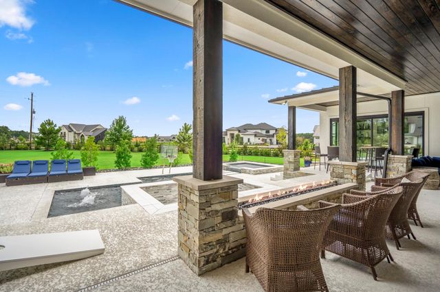 22 Dashingly Court, Tomball, TX 77377
