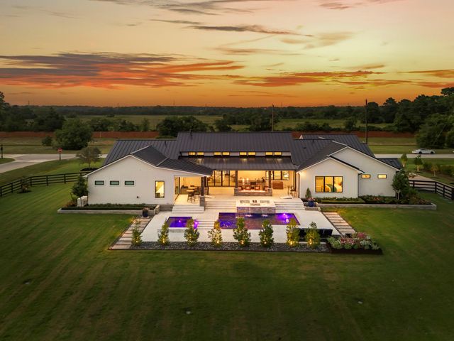 22 Dashingly Court, Tomball, TX 77377
