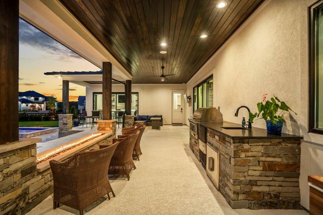 22 Dashingly Court, Tomball, TX 77377