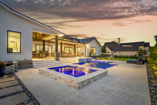 22 Dashingly Court, Tomball, TX 77377